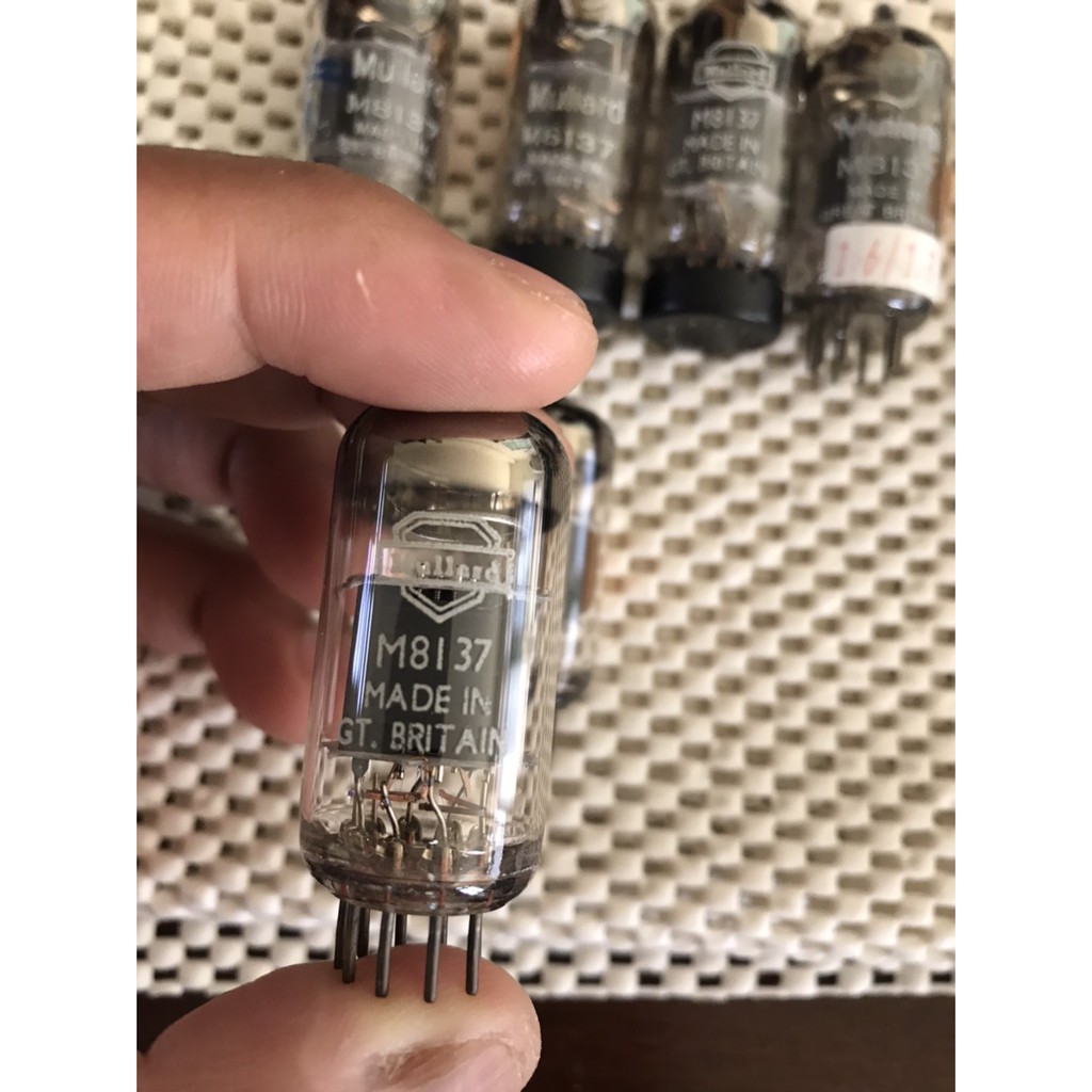 Mullard M8137 (CV4004 ECC83 12AX7) NOS 真空管1對