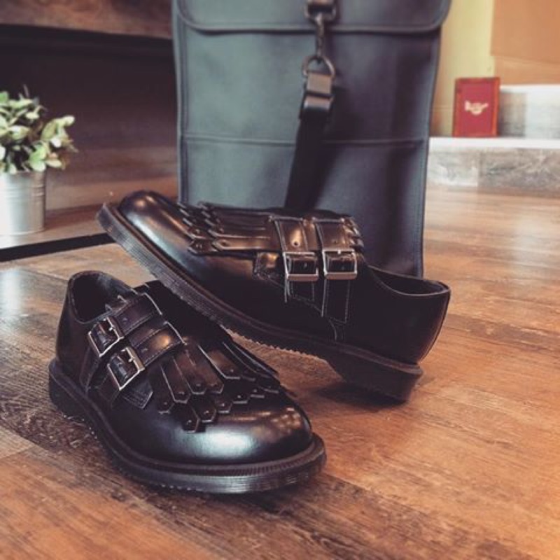 Dr store martens ellaria