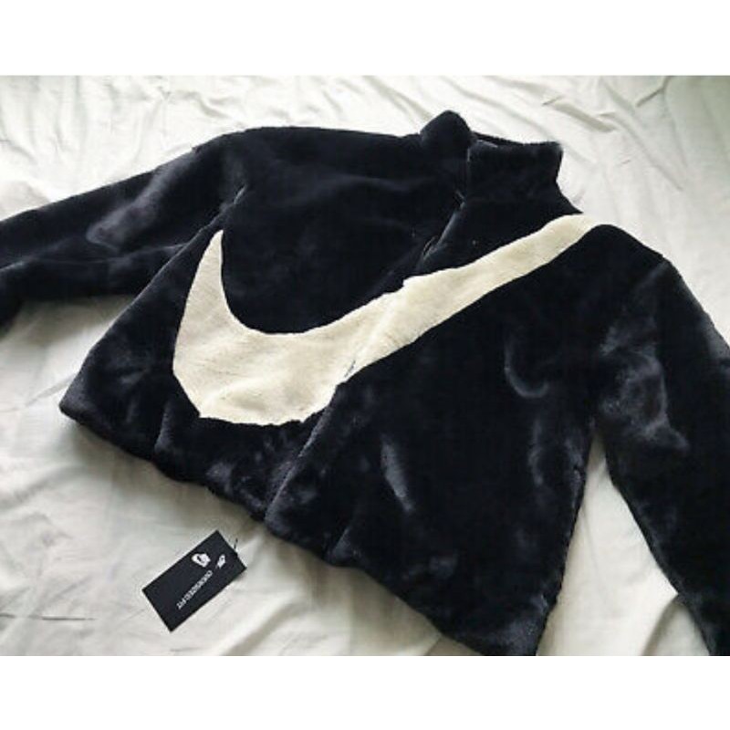 新色到❤️‍🔥美國代購 Nike經典大LOGO Faux Fur Jacket Sportswear 秋冬必備 休閒外套