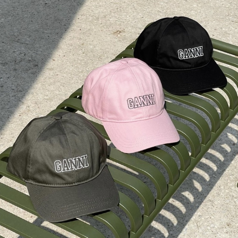 𝐅𝐚𝐚𝐚𝐭𝐨𝐮𝐨𝐮 𝐬𝐞𝐥𝐞𝐜𝐭🔖Ganni - Logo Baseball Cap 刺繡