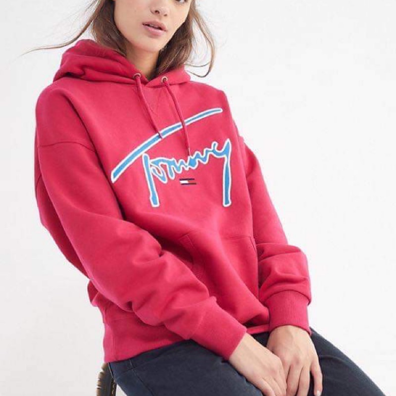 Tommy jeans xplore signature deals hoodie