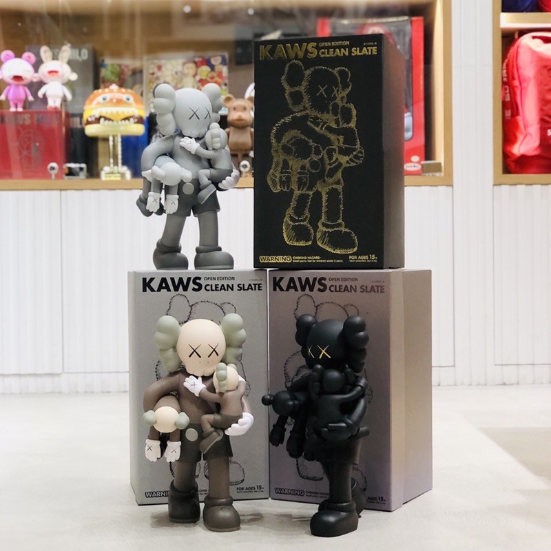 ☆Fusion Store☆台灣現貨KAWS 品牌XX Clean Slate 抱小孩公仔玩具潮流