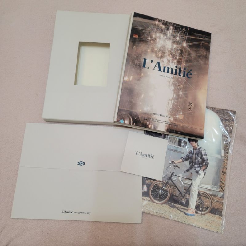 SF9 1st PHOTO BOOK PB 寫真書L'Amitié | 蝦皮購物