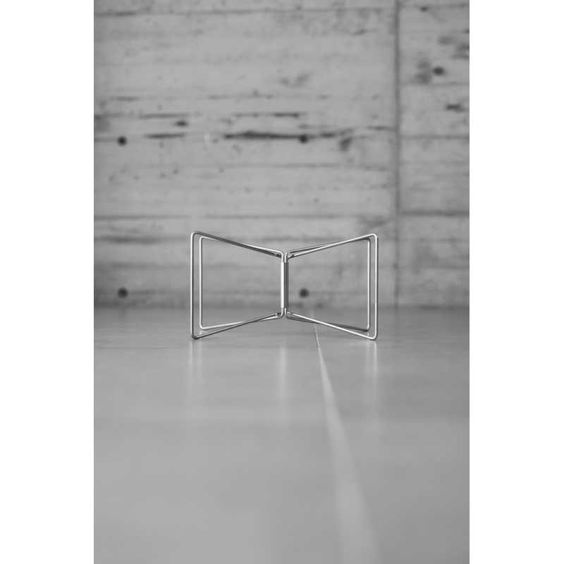 wanderout / UNIVERSAL STAND 預購商品