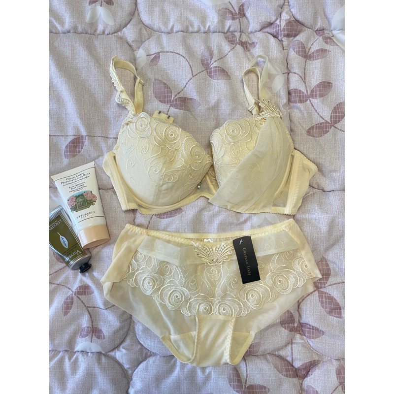 Womens Yellow Bras