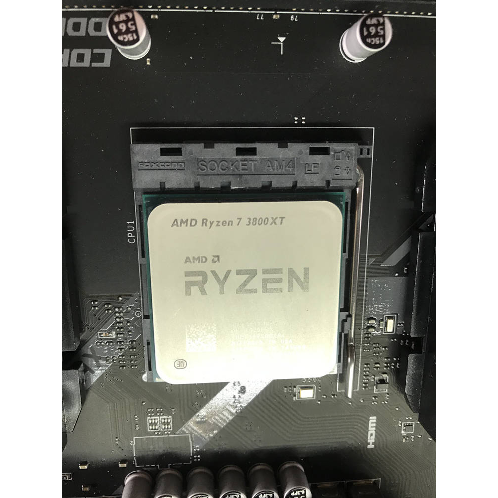 新品未開封] AMD Ryzen 7 3800X-