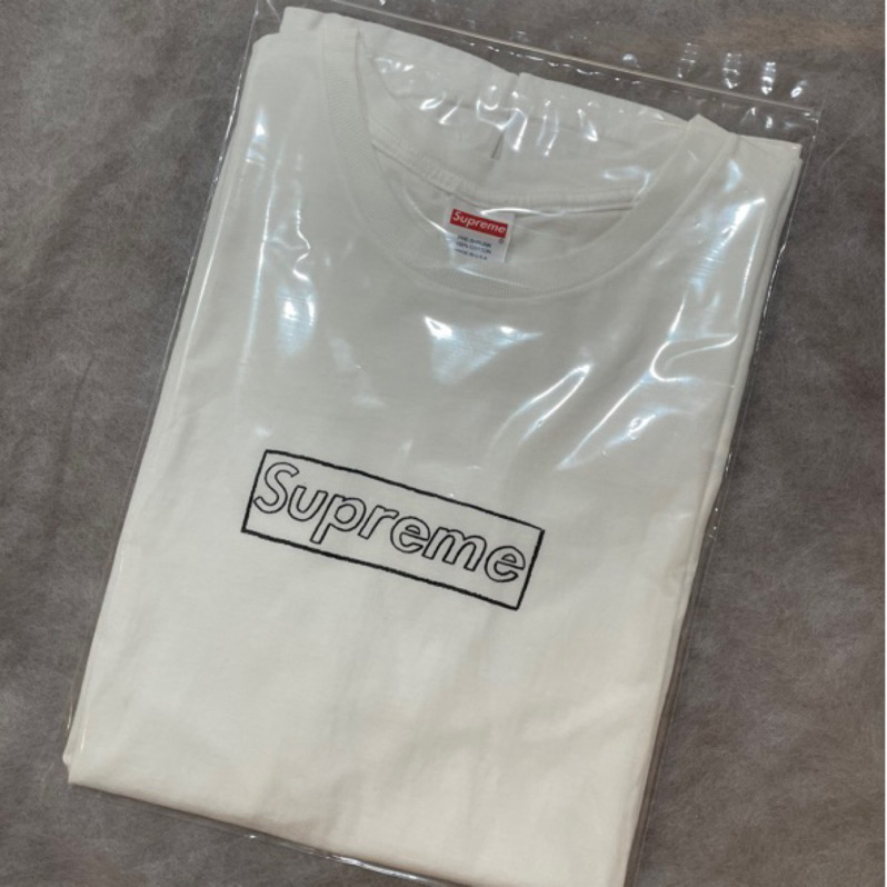 Supreme Kaws Chalk Logo Tee Box Bogo 短T Tee 白色M | 蝦皮購物